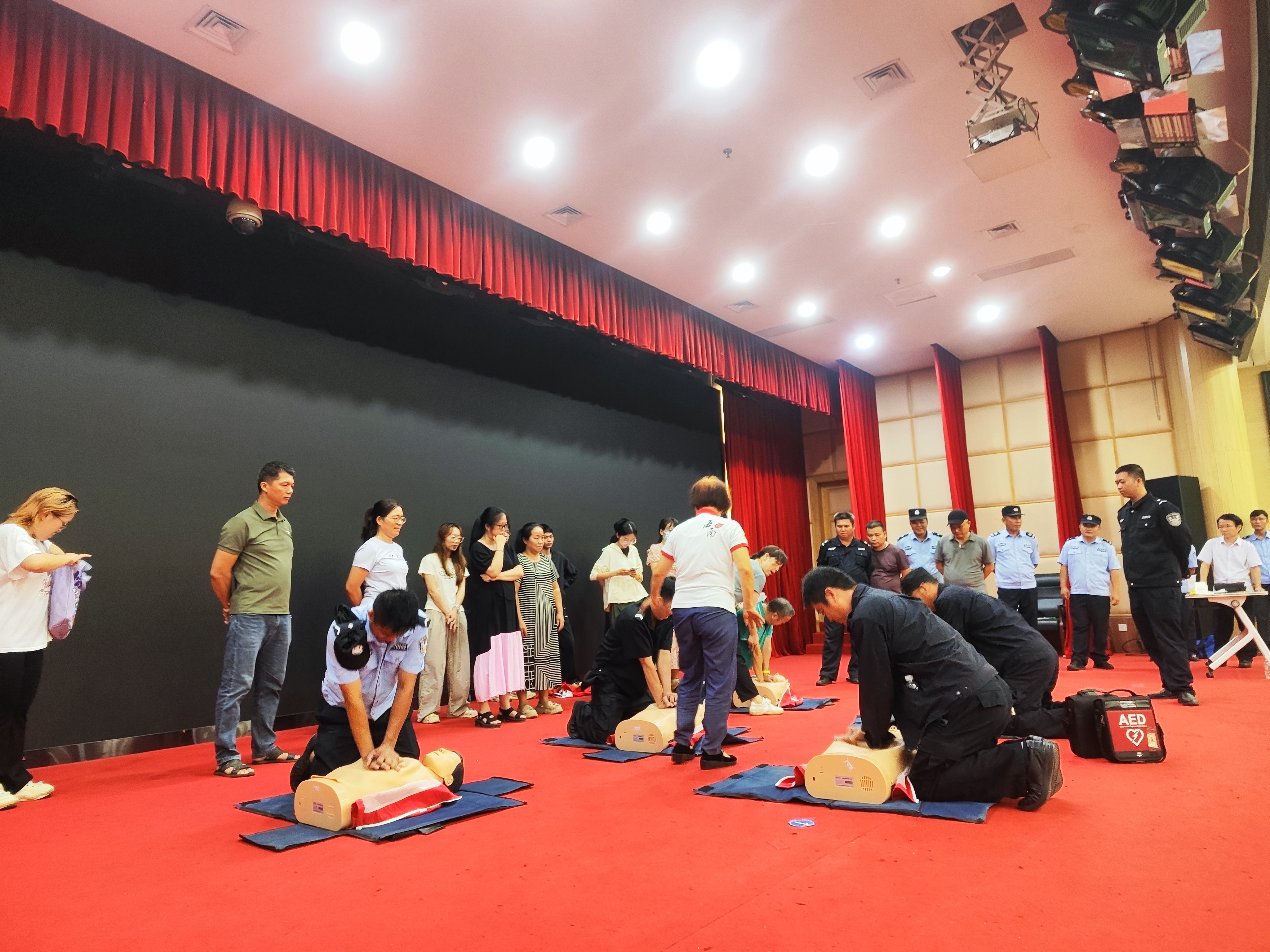 应急救护实操演练 应急救护实操演练